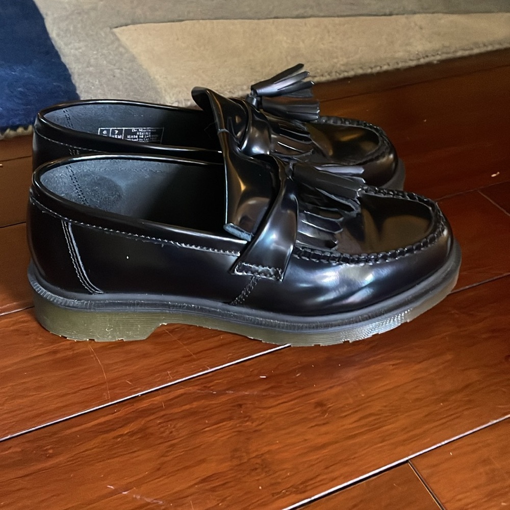DR MARTENS ADRIAN WOMEN'S VIRGINIA LEATHER TASSEL LOAFERS